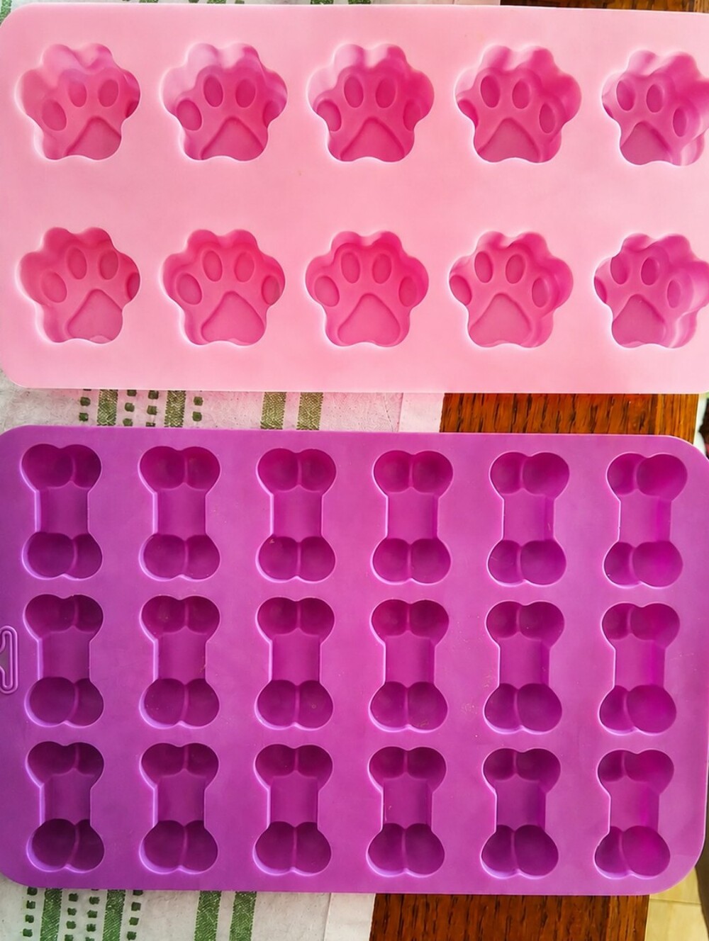 Paw & Bone Silicone Mold Sets — Pink and Purple